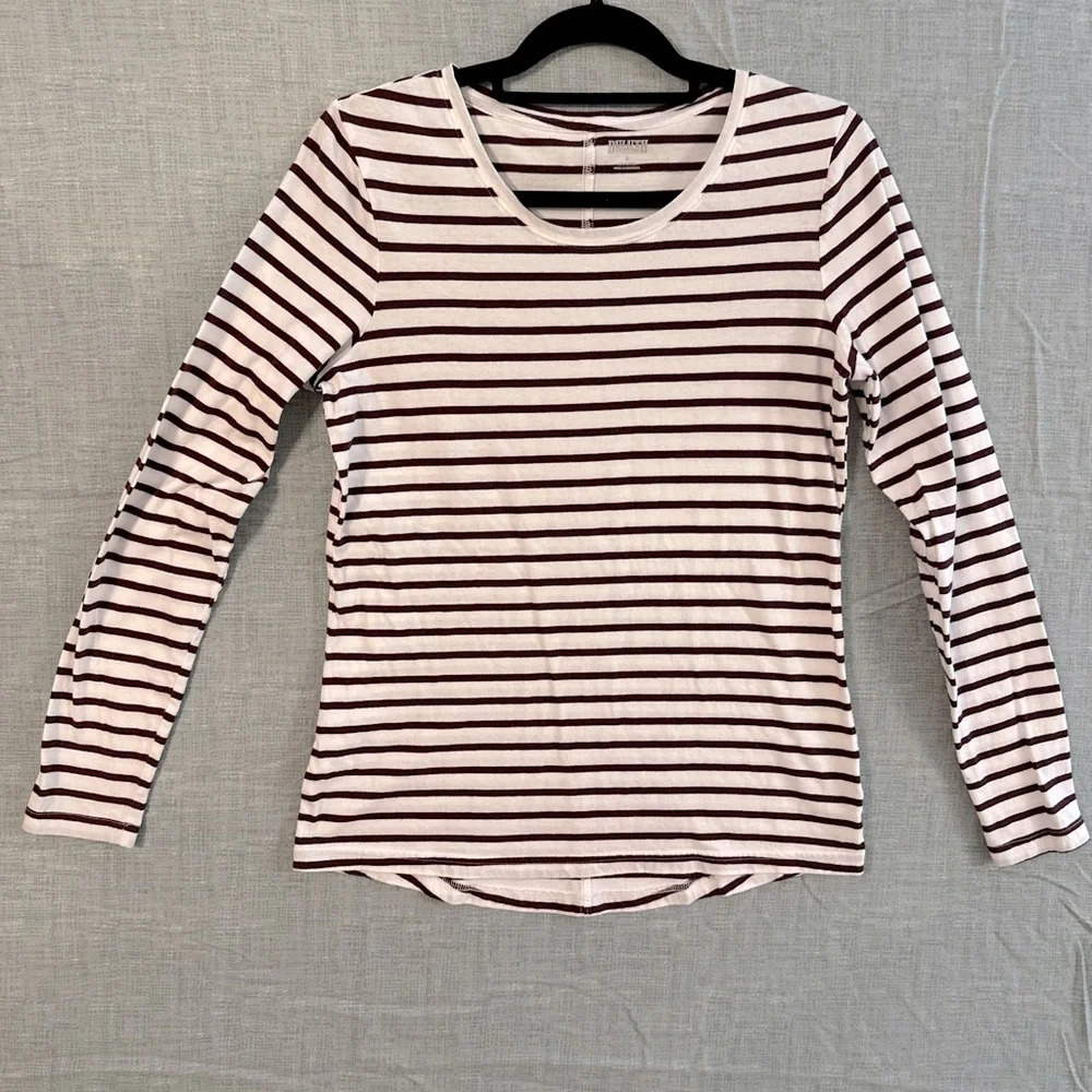 Women’s Duluth trading company long sleeve t shirt white with brown stripes